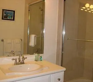 The Anchorage 3*, West Bay Cayman Islands